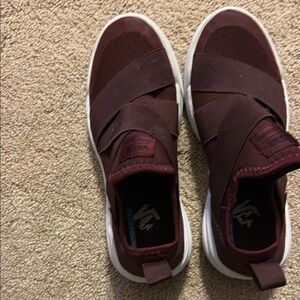 Vans Brown Sneakers with Elastic Laces and Slip-On Design